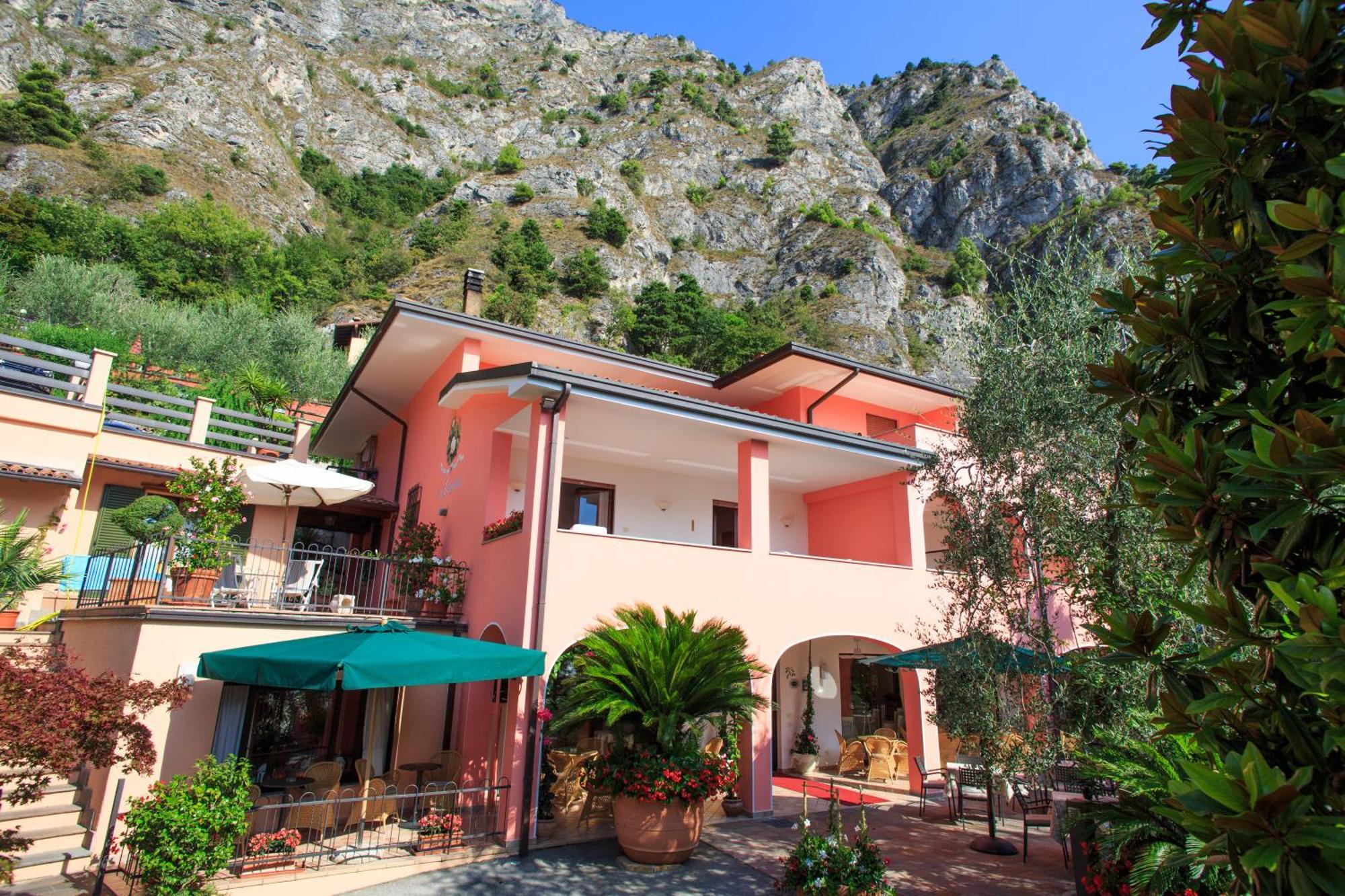Hotel La Gardenia & Villa Oleandra Limone sul Garda Værelse billede