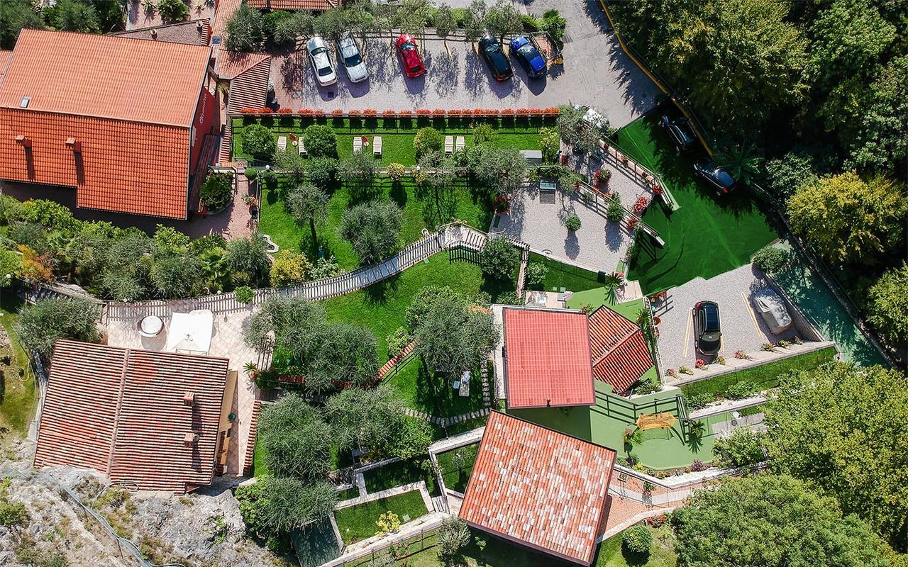 Hotel La Gardenia & Villa Oleandra Limone sul Garda Eksteriør billede